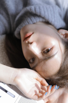 《年轻的女教师在线观看